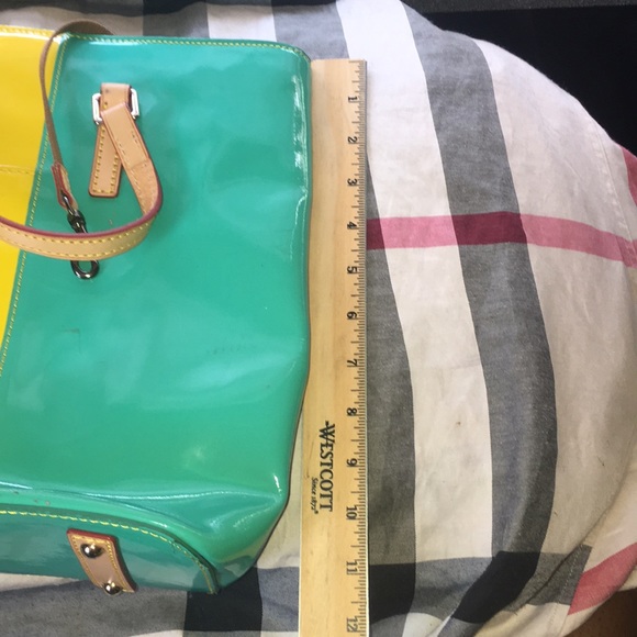 Dooney and Bourke patten leather and leather handle bag - Picture 9 of 9